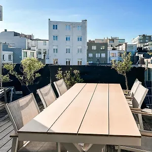 https://modern-appartement-centrum-oostende-met-enorm-dakterras.ostend-hotel.net